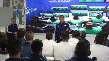 Ruiz, al frente de la