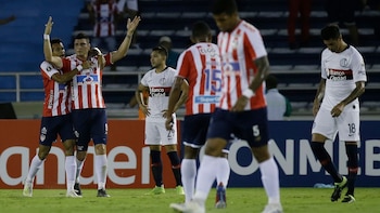 Junior le ganó a San