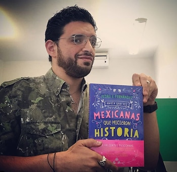 Pedro se quedó con las ganas de escribir de la Emperatriz Carlota de México (Foto: Instagram/pedroj86)