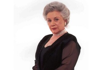 Con el personaje de “Mamalena”,