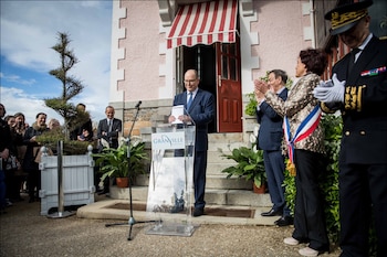 El príncipe Alberto, encargado de