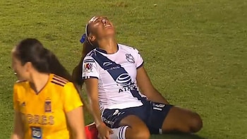 La volante poblana anotó su primer autogol de su carrera (Foto: Captura de video)