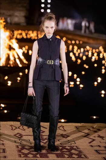 El negro, infaltable en cada