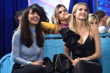 De total black, Guillermina Valdés,