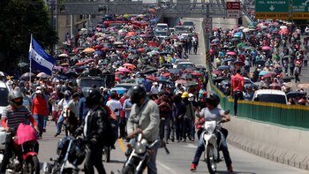 Miles de hondureños tomaron las