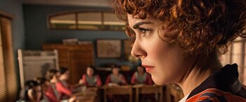 “Además de hacer disfrutar, queremos que haga reflexionar. Dar voz a la mujer y a su lucha por la igualdad”, destaca sobre la serie María Roy, subdirectora de Ficción de TVE.