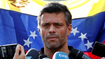 Leopoldo López (REUTERS/Carlos Garcia Rawlins)