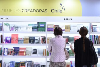 Stand de Chile en la