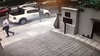 María Elena pierde el sobre