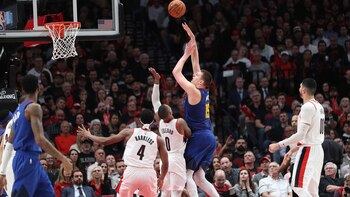 Nikola Jokic terminó con un