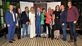 Fabián Doman junto al equipo de “Intratables”