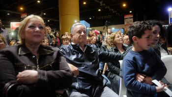 El expresidente escuchó a su mujer desde la primera fila Dino Calvo)