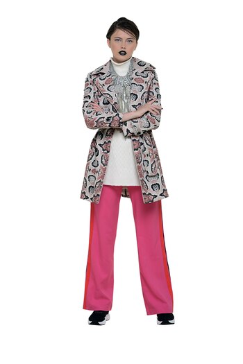 Trench con estampa reptil.