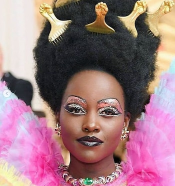 Make up extremo en el