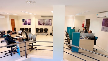 Las sucursales bancarias tiene hoy