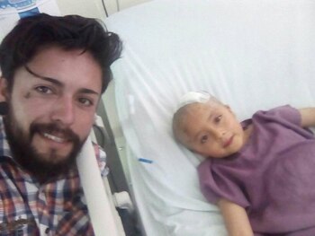Al parecer a la niña le fue detectado un tumor cerebral (Foto: Facebook Rancisco Liera)