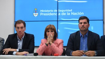 Patricia Bullrich acompañada por Diego