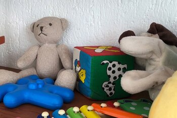 Sus “mamás postizas” no llegan