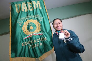 Lupita González conservará sus medallas.