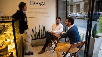 Los socios en uno de