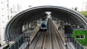 El Mitre en funcionamiento, este