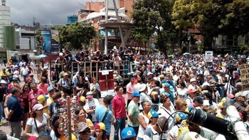 Miles de personas salieron a