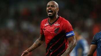 Thiago Heleno durante el encuentro