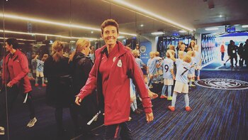 La española llegó al club