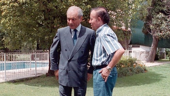 Eduardo Menem, junto a su