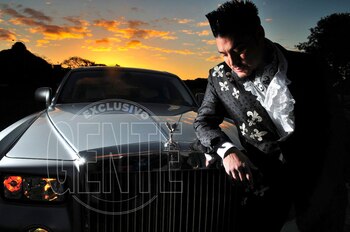 Ricardo Fort, con su Rolls