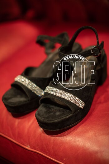 Los zapatos hechos a mano,