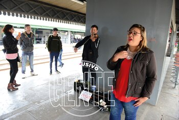 Cantante popular. En pleno show