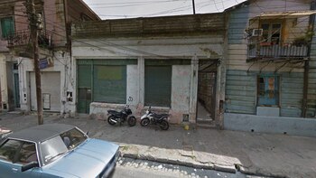 En el centro, la vivienda