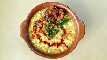 Al emplatar colocar un chorizo