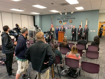 En conferencia de prensa, las