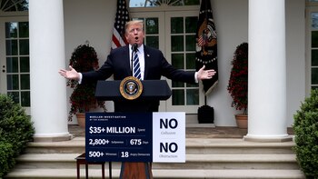 El mandatario se presentó con