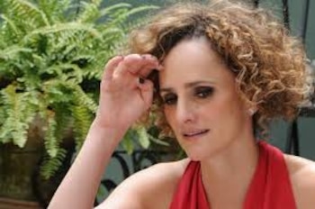 Alejandra González Anaya, hermana de