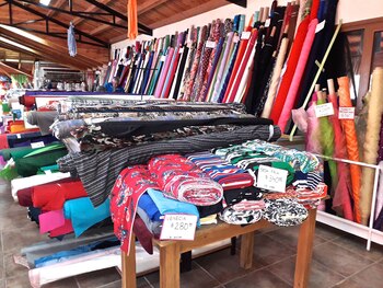 En un local de telas