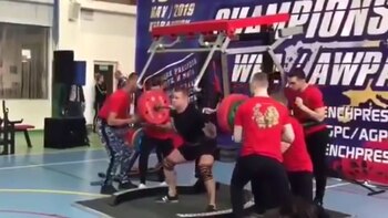 El ruso consiguió bajar sin