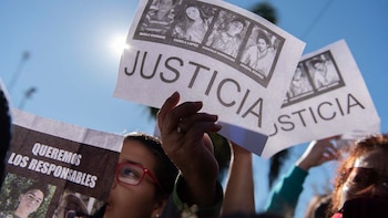 Los carteles con el pedido