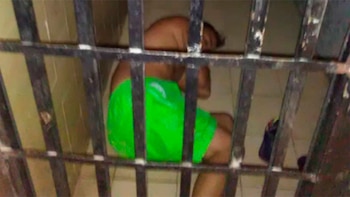 El reportero gráfico está recluido