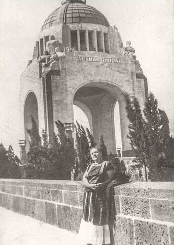 Además de componer canciones, la