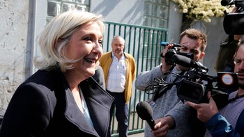 Le Pen pidió a Macron