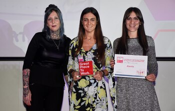 ATENTO, Call Center. Laura Camuscio,