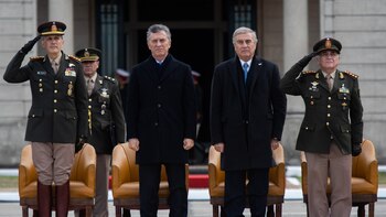 En el centro, el presidente