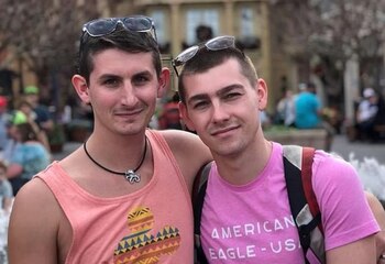 La pareja se conoció a