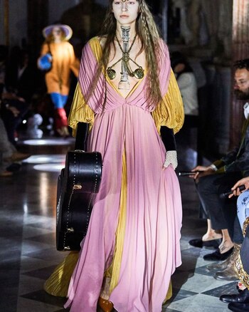 El rosa, poderoso y eterno.