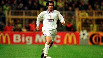 Fernando Sanz fue titular en