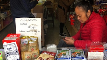 El cucarachicida se vende en