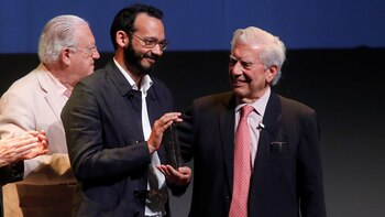 El escritor peruano Mario Vargas